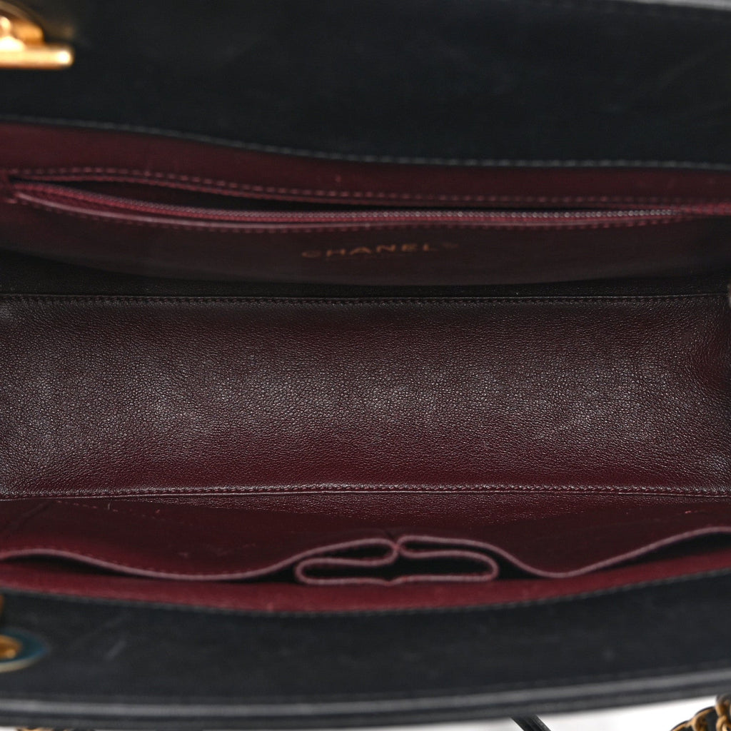 Shiny Sheepskin Chevron Quilted Collar and Tie Flap Black