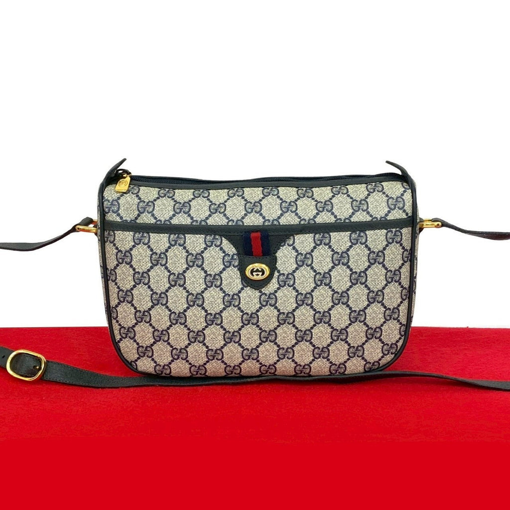 Gucci GG Logo Leather Shoulder Bag