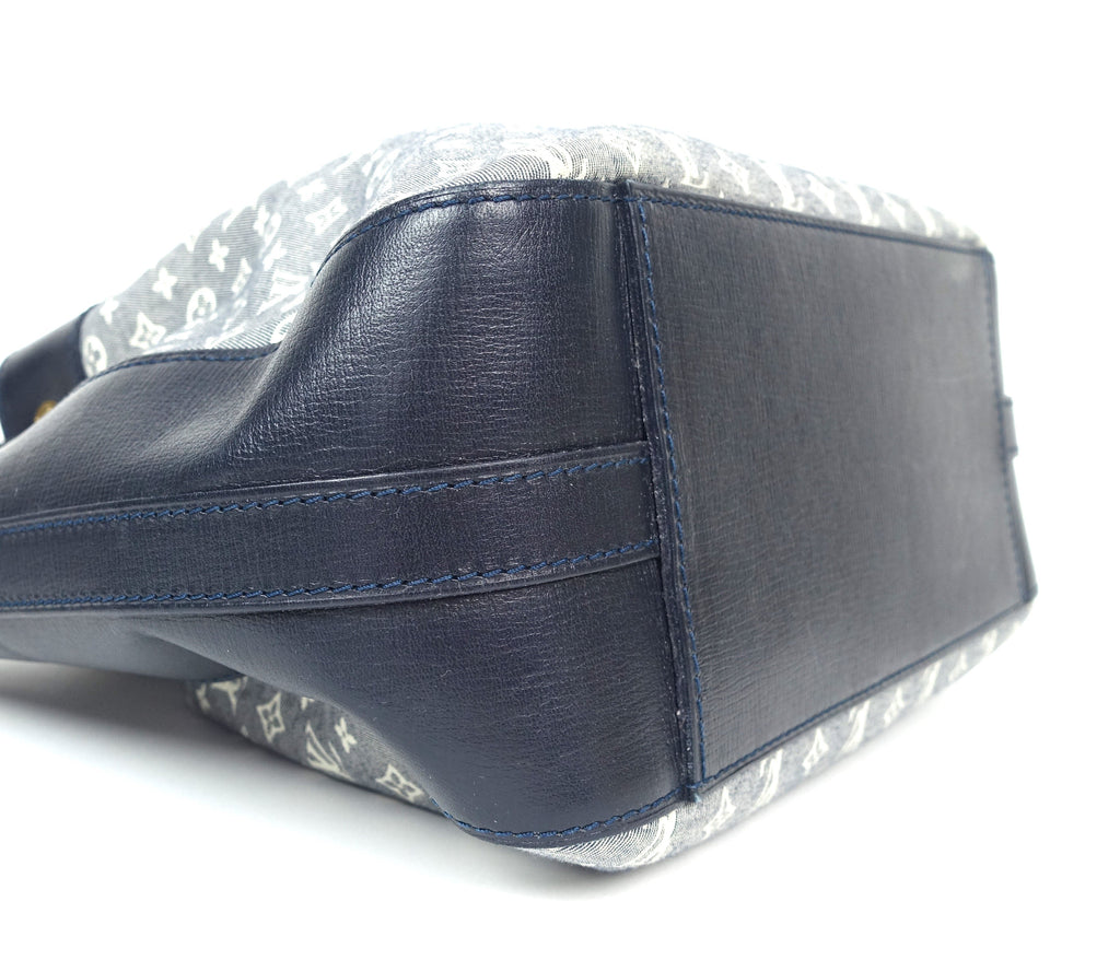 Louis Vuitto Noe PM Shoulder Bag - 2012 Idylle Collection