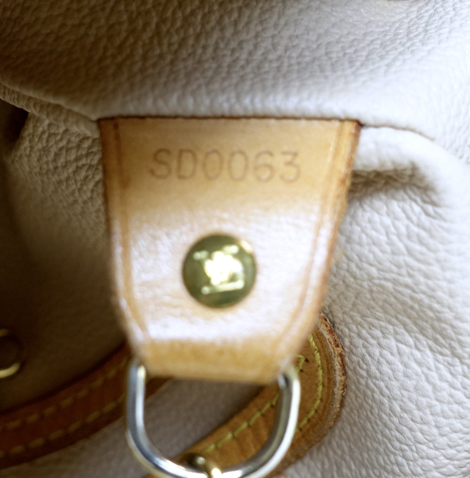 Louis Vuitto Petit Bucket Monogram Canvas Shoulder Bag with Pochette Bag